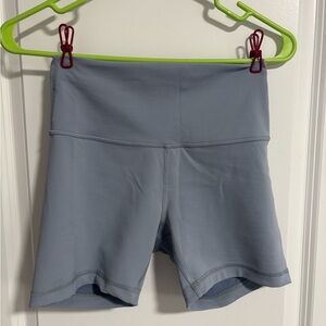 Lululemon Blue bike Shorts 6inch inseam